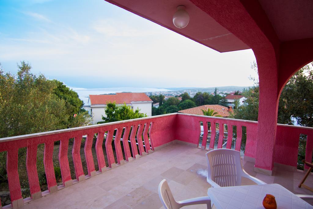 Apartmani Zuzic Veglia Cameră foto